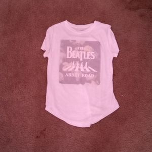 White graphic t-shirt M (7-9)